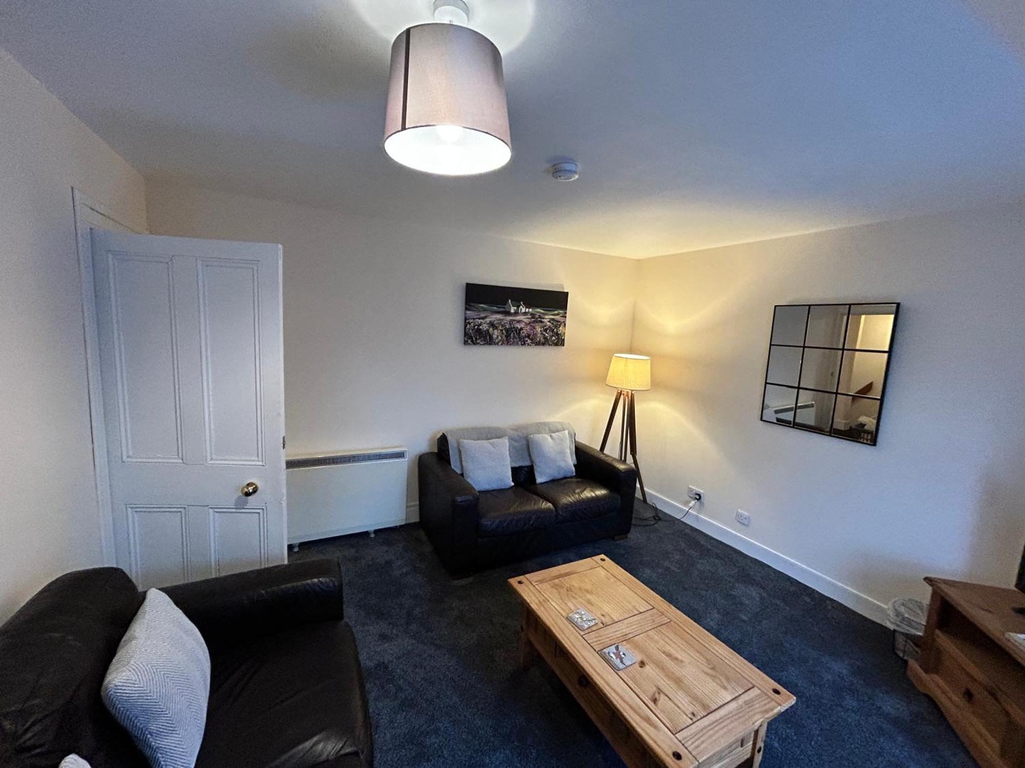 Апартаменты St Magnus Self Catering Леруик Экстерьер фото